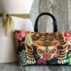 Atenti Divina – Le Tigre