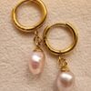 My Pearl Pair of Pearl Stitch Marker Earrings – Gold (Purple Pearl)